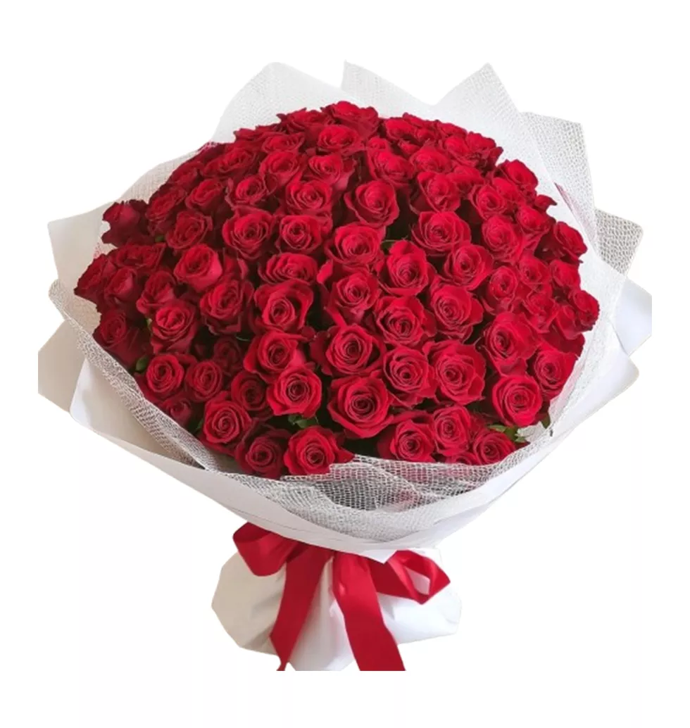 Luxurious Red Roses Bouquet